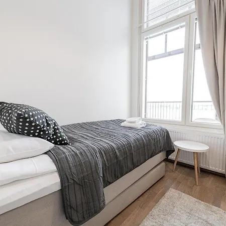 Sleepwell Malaga With Private Sauna And Parking Huoneisto